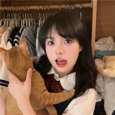 我们在黑夜中相拥